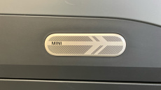 MINI Aceman 135kW E Classic 43kWh 5dr Auto Electric Hatchback